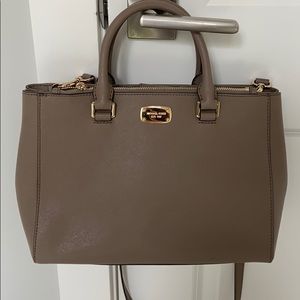 Michael Kors purse good condition